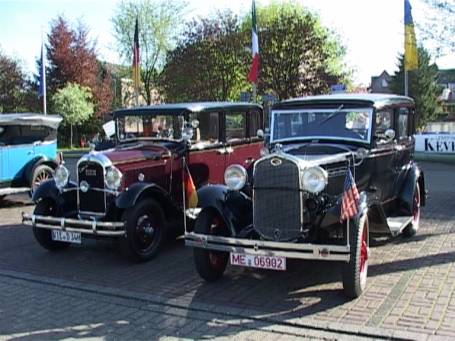 Kevelaer : Oldtimer auf dem Peter-Plümpe-Platz